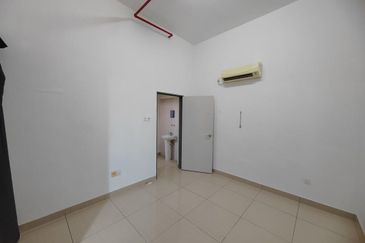 MANHATTAN @ Austin Heights