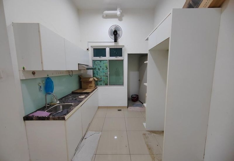 MANHATTAN @ Austin Heights