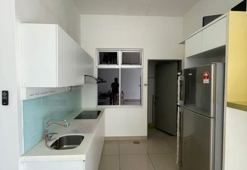 MANHATTAN @ Austin Heights