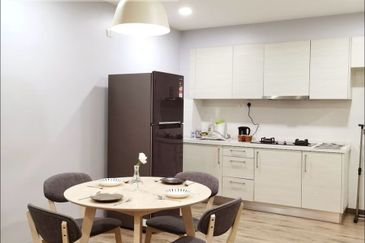 Dedaun Hijau (Greenfield Regency)