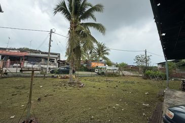 Taman Pertama