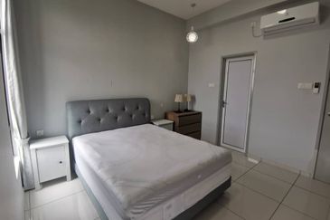 D'Summit Residences @ Kempas Utama