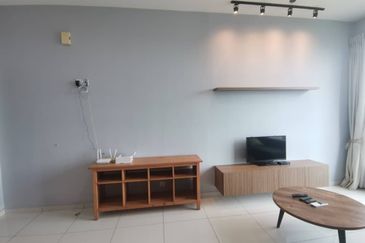 D'Summit Residences @ Kempas Utama