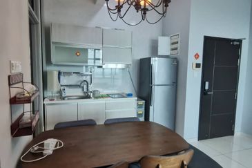 D'Summit Residences @ Kempas Utama