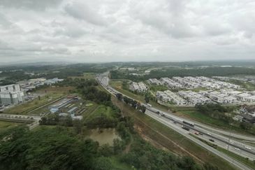 D'Summit Residences @ Kempas Utama