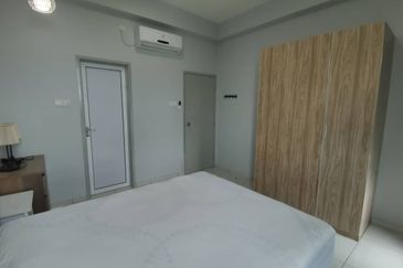 D'Summit Residences @ Kempas Utama