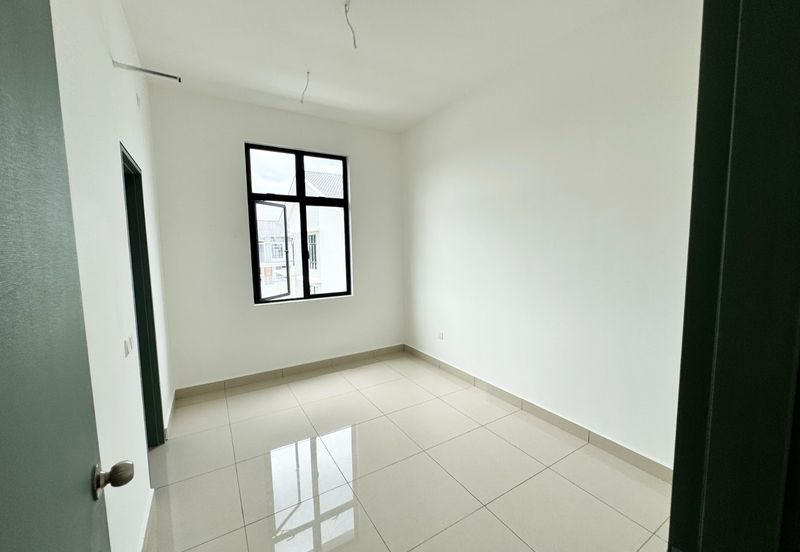 The Straits View Residences