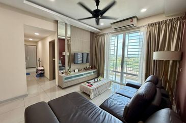 Dedaun Hijau (Greenfield Regency)