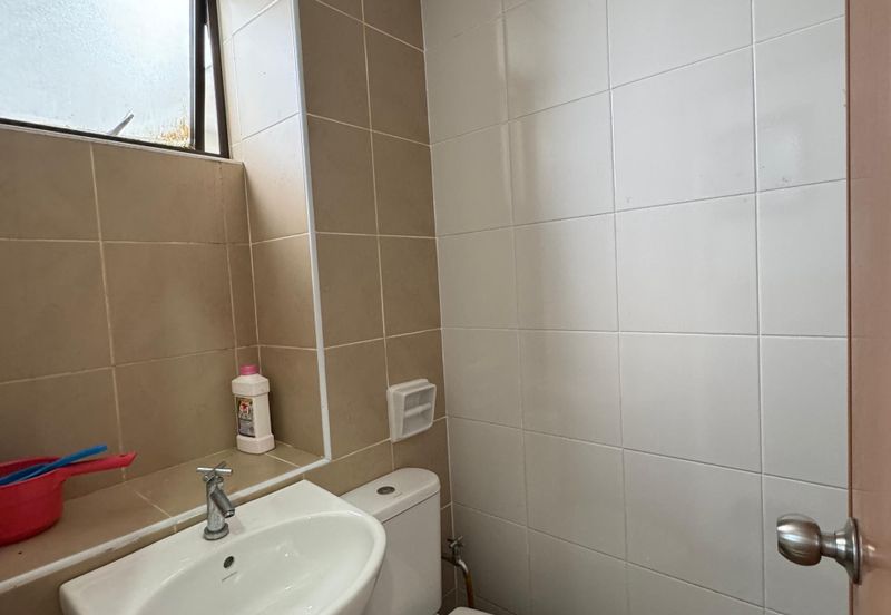 Sky Gardens Residences