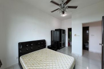 Sky Gardens Residences