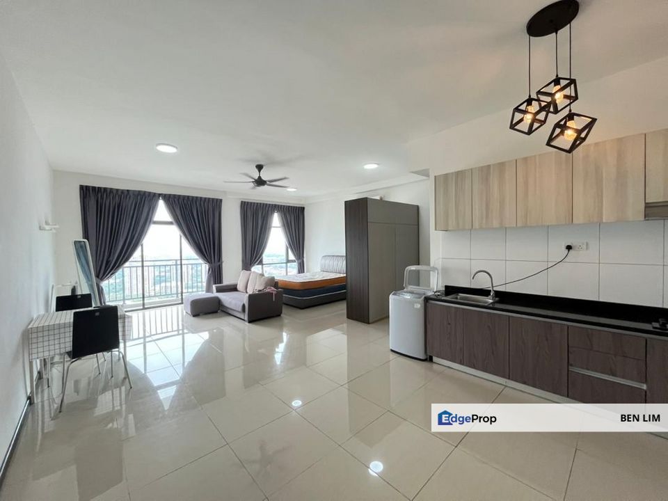 Below market Molek Regency high floor studio, Johor, Johor Bahru