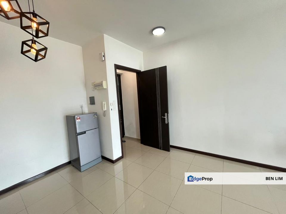 Below market Molek Regency high floor studio, Johor, Johor Bahru