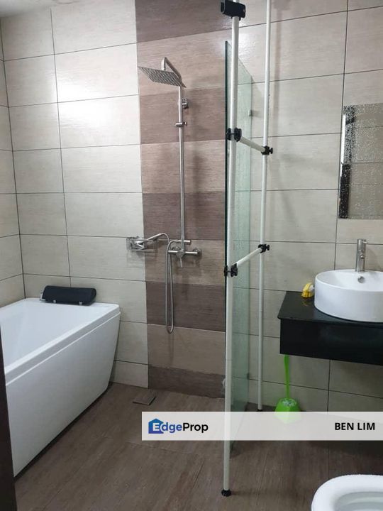 Below market! Molek Regency 2 bedrooms for sale, Johor, Johor Bahru