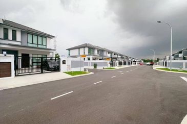 Desa Palma, Nasa City