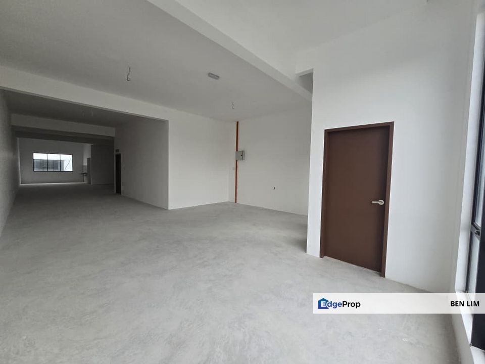 Austin Crest Adjoining Three Storey Shoplot, Johor, Johor Bahru