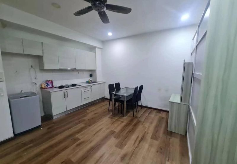 Dedaun Hijau (Greenfield Regency)