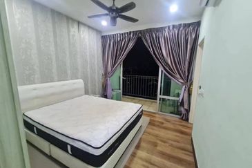 Dedaun Hijau (Greenfield Regency)