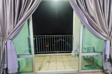 Dedaun Hijau (Greenfield Regency)