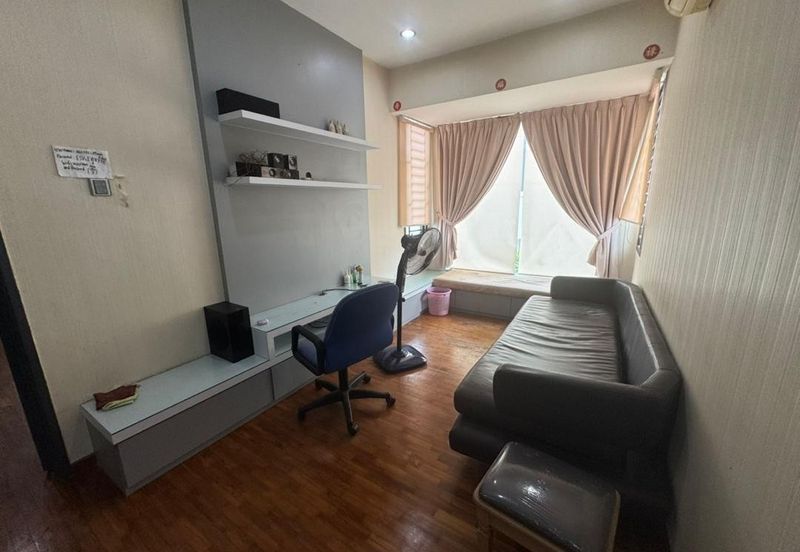 Taman Austin Heights