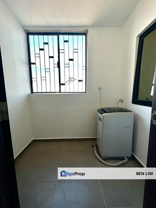 Molek Regency Ponderosa Big Size For Sale, Johor, Johor Bahru