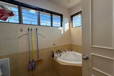 Taman Austin Heights