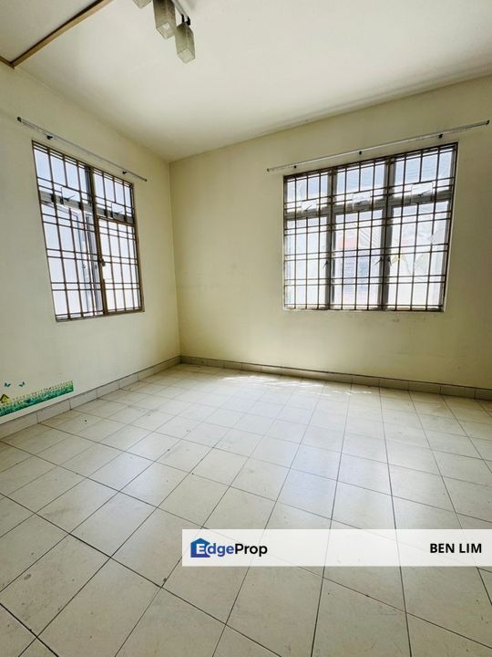 Pangsapuri Sri Mas at Desa Tebrau For Sale, Johor, Johor Bahru