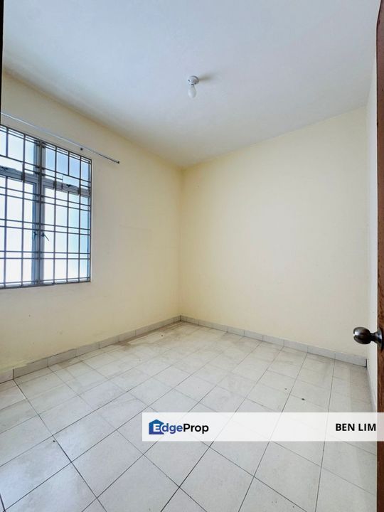 Pangsapuri Sri Mas at Desa Tebrau For Sale, Johor, Johor Bahru