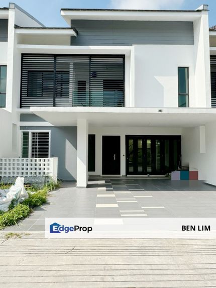 Double Storey Superlink, East Ledang, Freehold, Johor, East Ledang