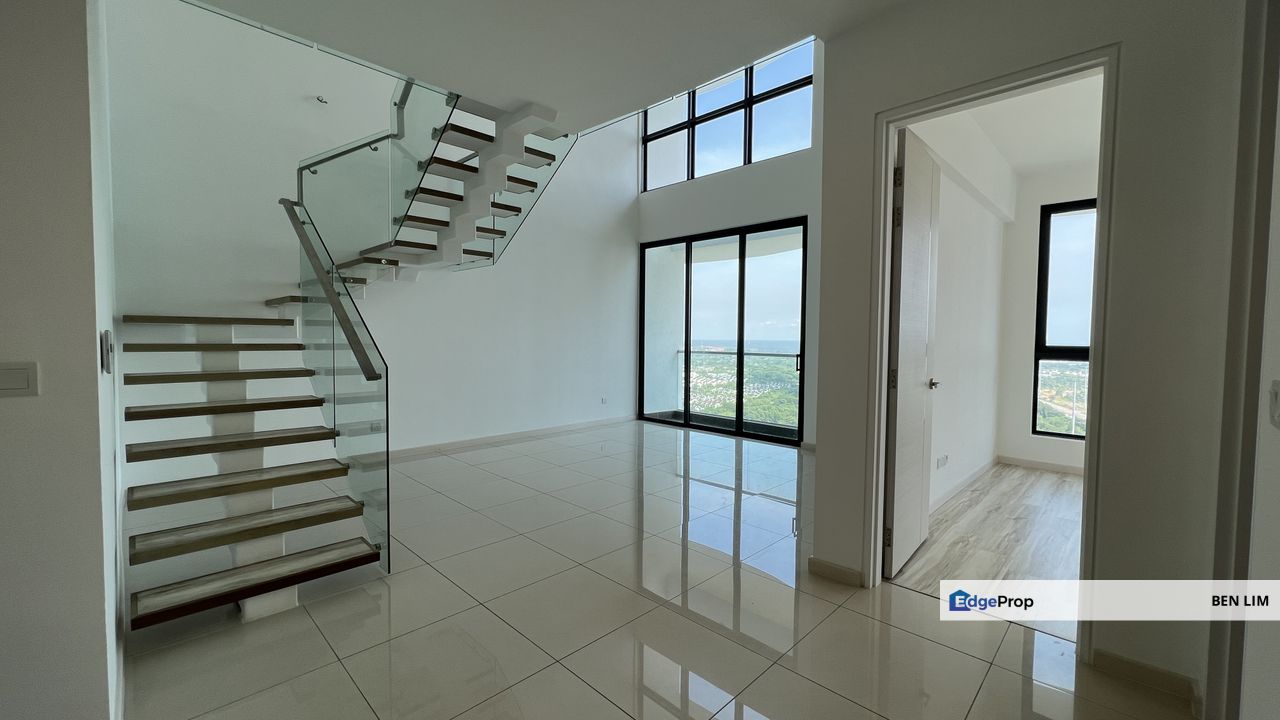 Foreigner eligible Duplex house in Medini, Johor, 