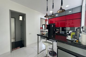 Double Storey Cluster House Setia Tropika Johor Bahru For Sale