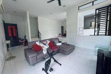 Double Storey Cluster House Setia Tropika Johor Bahru For Sale