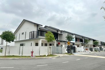 Austin Residence @Taman Mount Austin