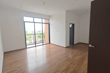 Austin Residence @Taman Mount Austin