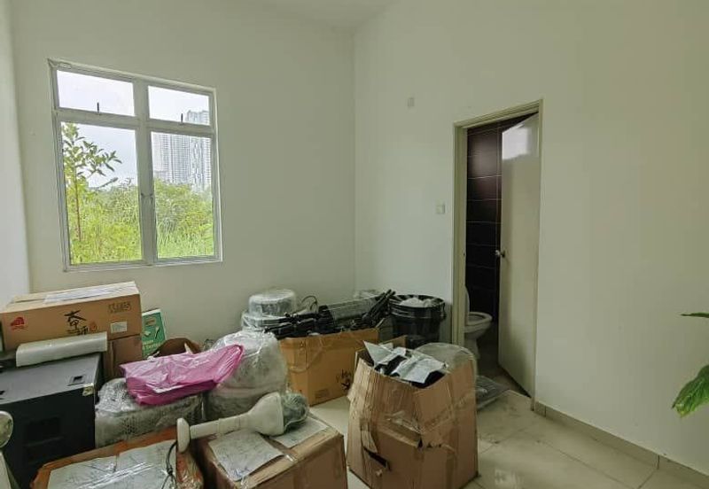 Double Storey Cluster Corner House Lot Taman Kempas Utama Johor Bahru For Sale