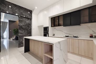 Austin Residence @Taman Mount Austin