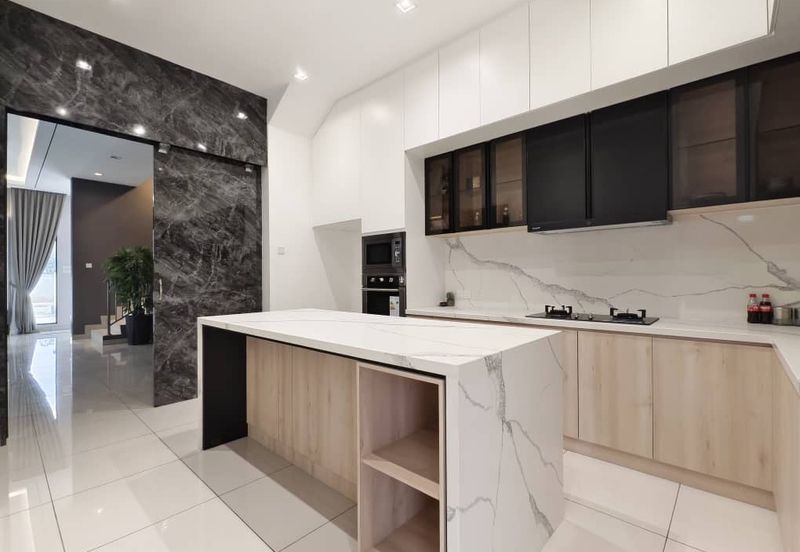 Austin Residence @Taman Mount Austin