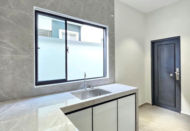 Oleander @ Kempas Utama