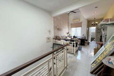 Jalan Setia Tropika 3/12