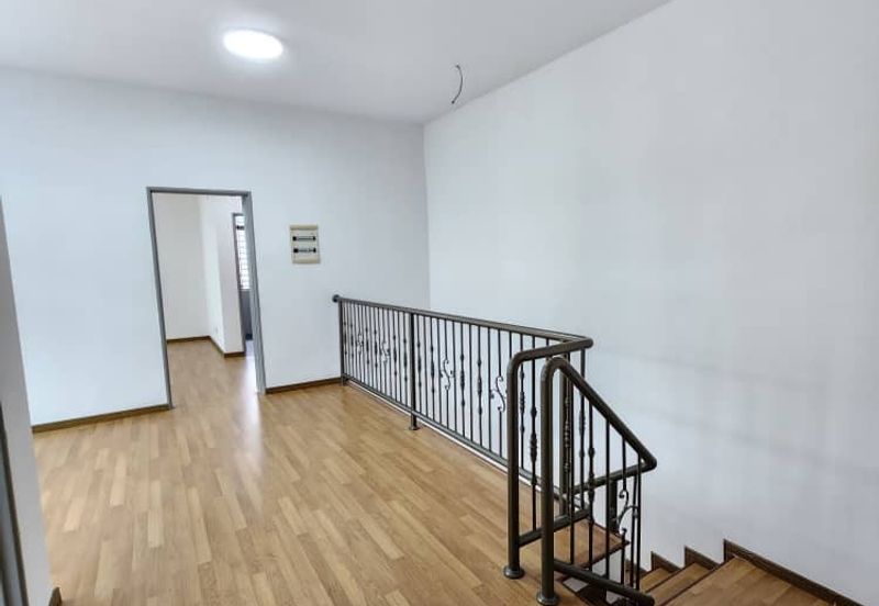 Jalan Kempas Indah 5/10