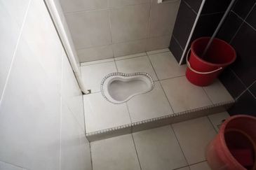 Jalan Setia Tropika 3/12