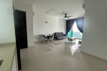 The M @ Medini Macrolink