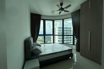 The M @ Medini Macrolink