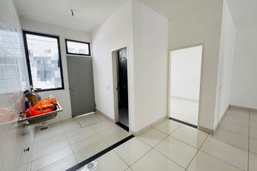 Setia Tropika Elata Vita Double Storey Terrace House For Sale