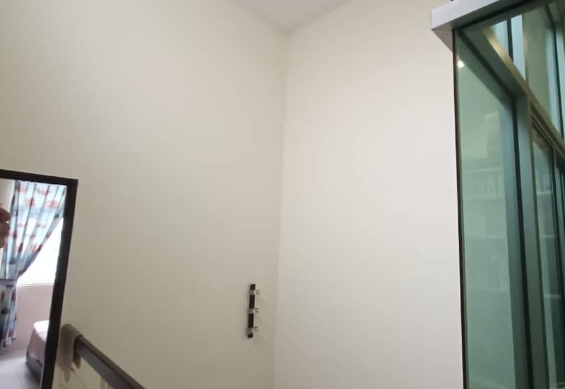 Jalan Setia Tropika 4/12