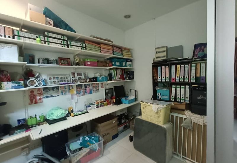 Jalan Setia Tropika 4/12