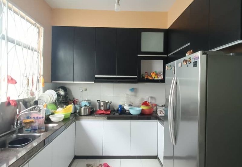 Jalan Setia Tropika 4/12