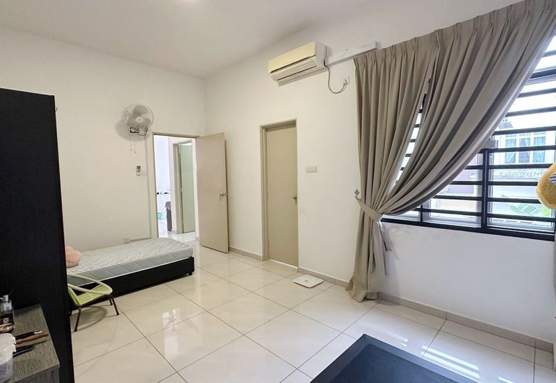 Oleander @ Kempas Utama