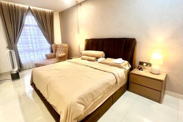 Setia Tropika 3 Double Storey Terrace For Sale