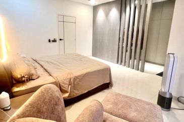 Setia Tropika 3 Double Storey Terrace For Sale