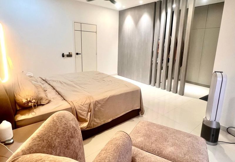 Setia Tropika 3 Double Storey Terrace For Sale